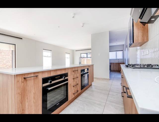 3 BEDROOM HOUSE FOR SALE IN CARLSWALD